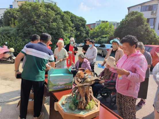 徐州動(dòng)物園開(kāi)展“關(guān)注野生動(dòng)物 守護(hù)自然寶庫(kù)”社區(qū)宣傳行動(dòng)443.png