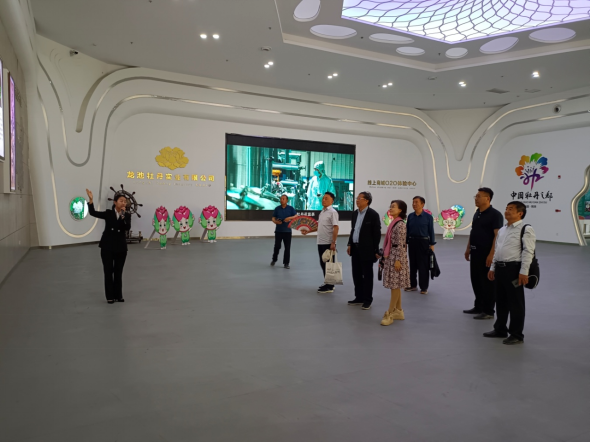 市科技專家團(tuán)赴菏澤市開展科技智庫(kù)聯(lián)盟建設(shè)暨淮?？萍吉?jiǎng)獲獎(jiǎng)成果跟蹤調(diào)研194.png