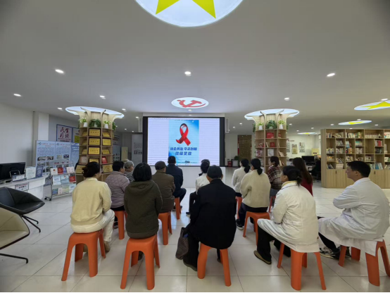 泉山區(qū)碧水灣社區(qū)舉行世界艾滋病日科普宣傳活動(dòng)26.png