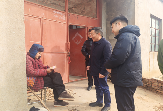 新春慰問暖民心 真情關(guān)懷到基層279.png